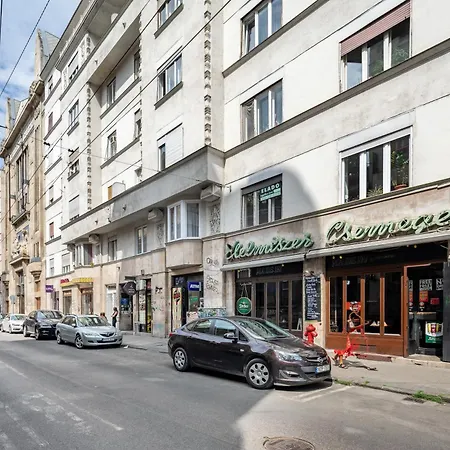 Very - New - Easy Sleep Budapest